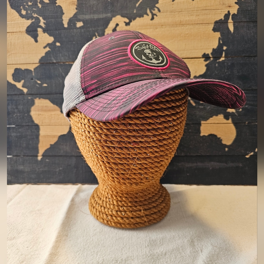 Salt life women's pink and black trucker hat size OS